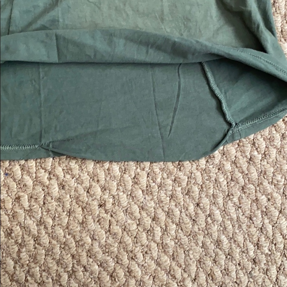 forest green tshirt - Picture 2 of 4